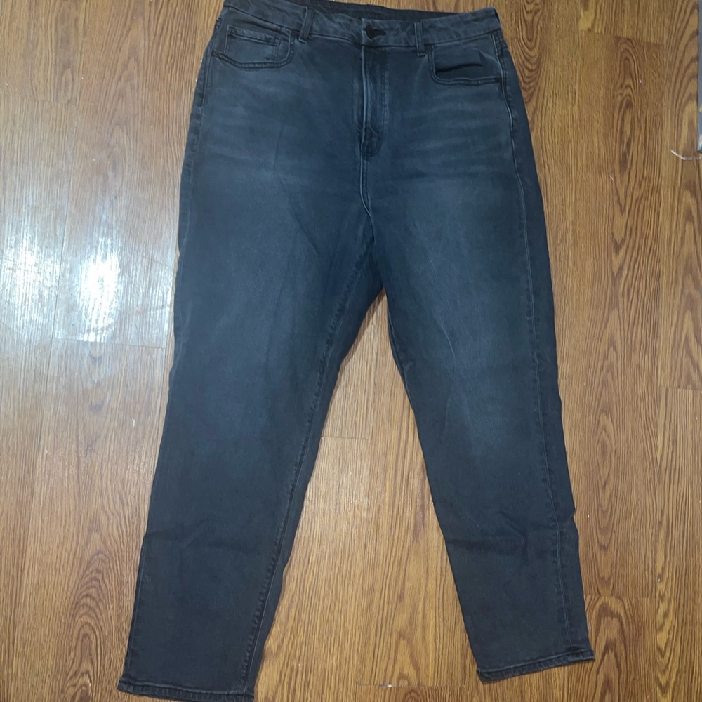 American Eagle Mom Jeans- Black